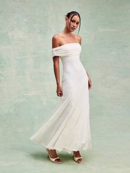 Cider - Embroidered Floral Women's Off-Shoulder Ruched Mermaid Maxi Dress White