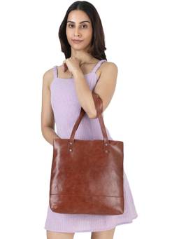 Twenty Dresses by Nykaa Fashion - Unlined Shoulder Bag