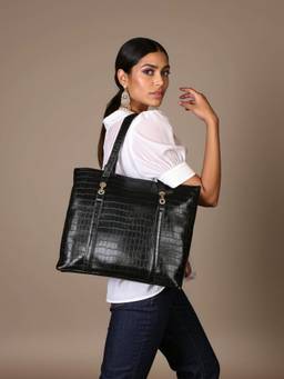 Twenty Dresses by Nykaa Fashion - Everyday Shoulder Bag