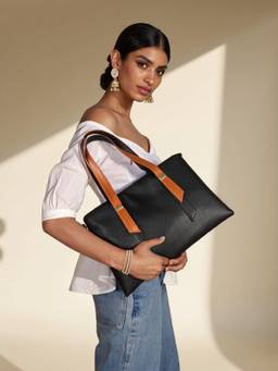 Twenty Dresses by Nykaa Fashion - Fancy Shoulder Bag