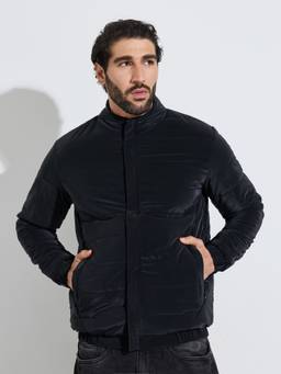 Styli - Men Black Solid Long Sleeves Regular Fit Zip Up Quilter Puffer Jacket