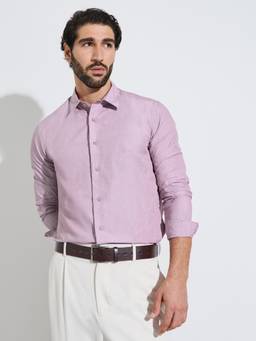 Styli - Men Pink Solid Regular Fit Long Sleeve Shirt with Spread Collar