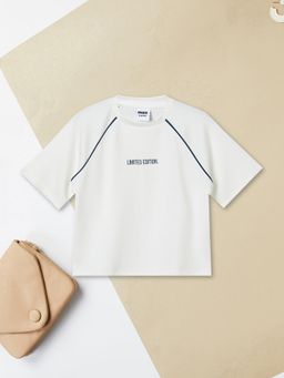 max - Girls Typographic Print T-shirt