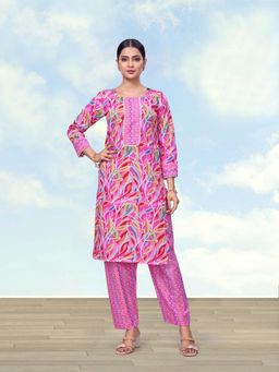 Monjolika Fashion - Women Pink Printed Lace Work Kurta with Pant