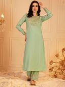 Green color option, Currently selected