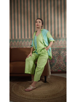 FABULOUS - Women Green Pure Linen Shirt