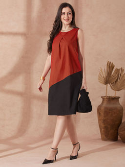 Globus - Women Red Round Neck Colorblocked A-Line Knee Length Resort Dress