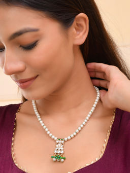 Silvermerc Designs - Gold-Toned Floral Pendant Necklace for Women