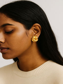 JEWELZ - Gold Knot Twist Stud Earrings