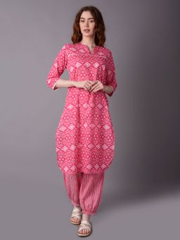Shree - Women Cotton Pink Aztech Printed Kurta With Harem Pant (Set Of 2)