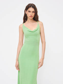 Cider - Chain Detail Women Backless Cowl Neck Mermaid Maxi Dress Green