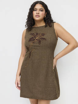 Cider - Houndstooth Women's Floral Applique Boat Neck Mini Dress Brown