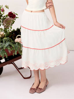 Cider - Linen Blend Women’s Fruit Embroidered Tiered Midi Skirt White