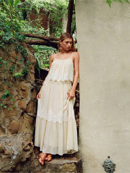 Cider - Chiffon Women's Sleeveless U-Neck Lace Maxi Dress Cream
