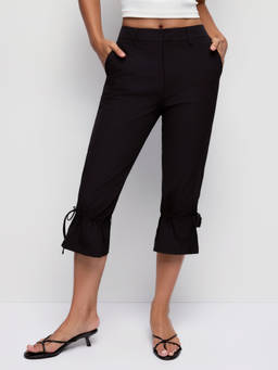 Cider - Drawstring Women's Low-Rise Split Flared Capris Black