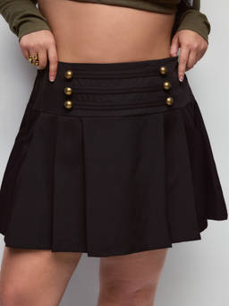 Cider - Metal Detail Women’s Low Rise Pleated Mini Skirt Black