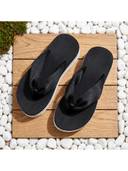 Black color option, Currently selected
