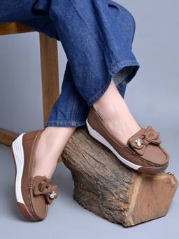 Shoetopia - Women Bow Embellished Wedge Loafers - Brown