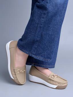 Shoetopia - Women Buckle Accent Wedge Loafers - Beige