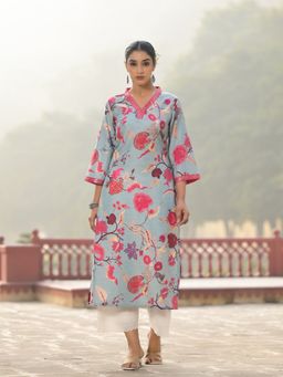 Varanga - Women Sea Green Floral Printed Straight Kurta With Three Fourth Sleeves
