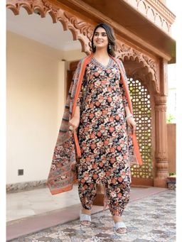 Varanga - Black Floral Embellished Kurta Paired With Afghani Salwar And Dupatta (Set of 3) (2XL)