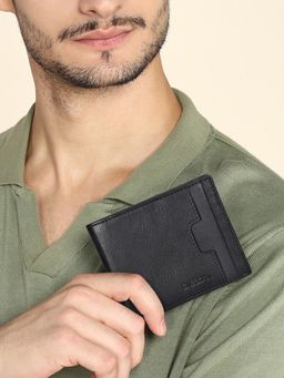 Sassora - Premium Leather Bi-Fold Rfid Protected Wallet For Men (Medium)