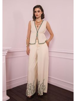 BAHAARA BY DIVYA NARULA - Ivory Bloom Embroidered Pant Set