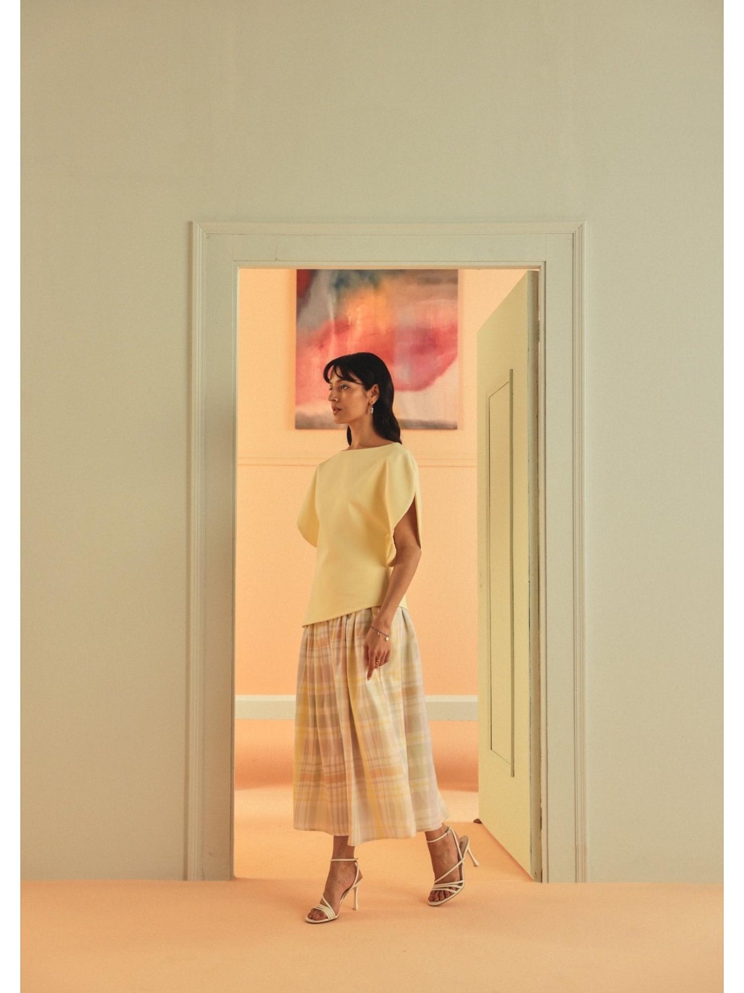 Eclaire Yellow Top