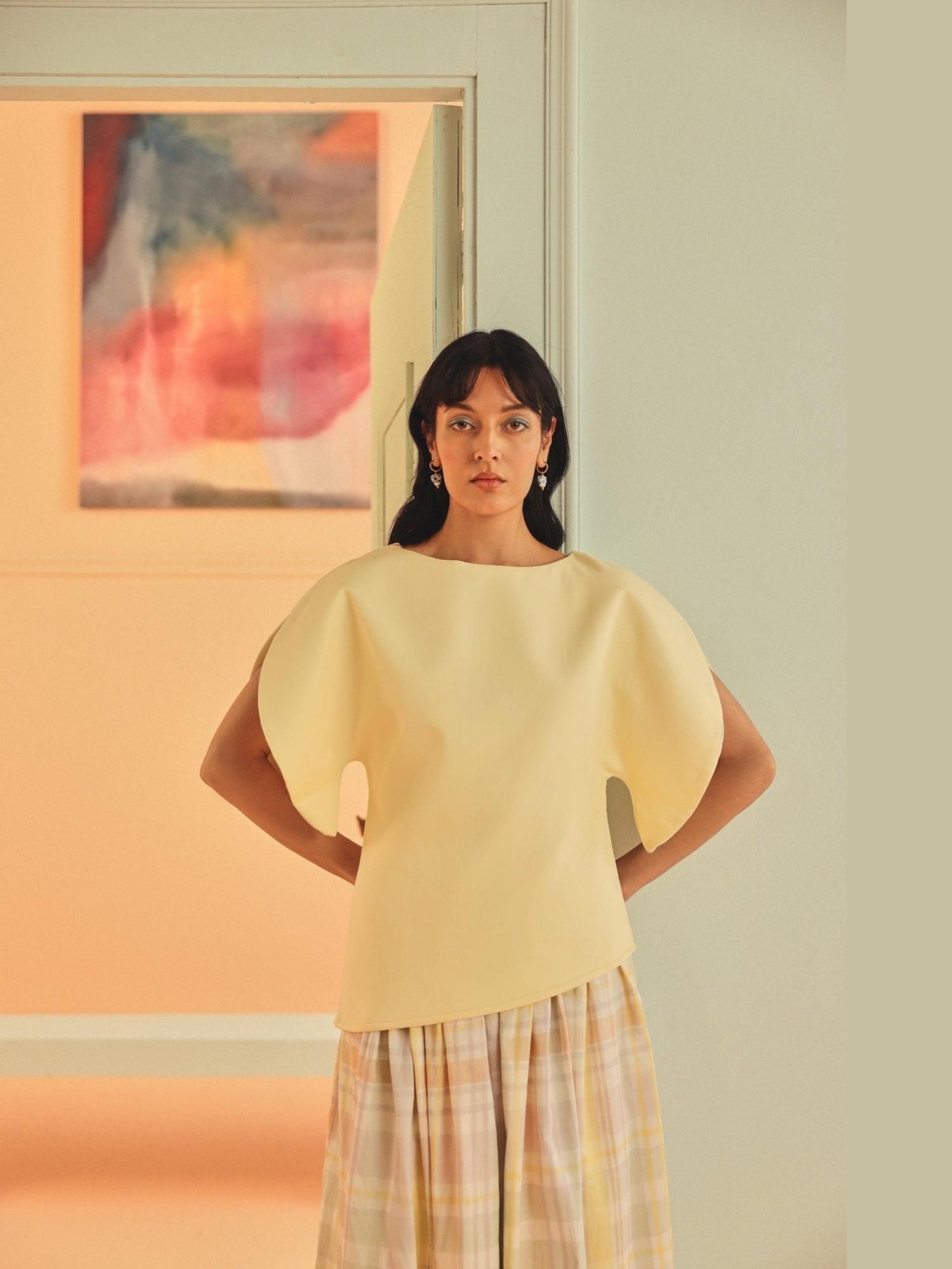 Eclaire Yellow Top