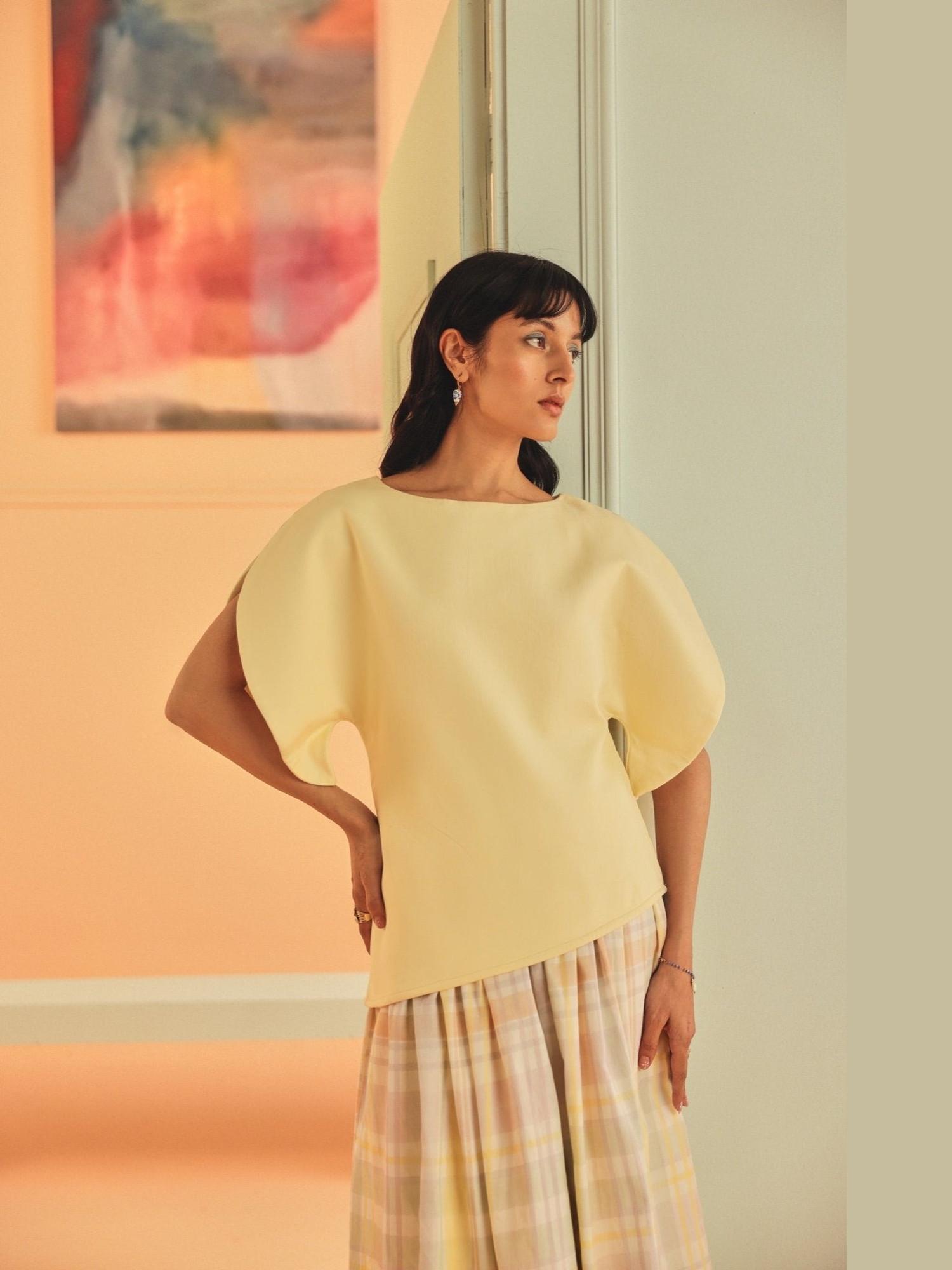 Eclaire Yellow Top