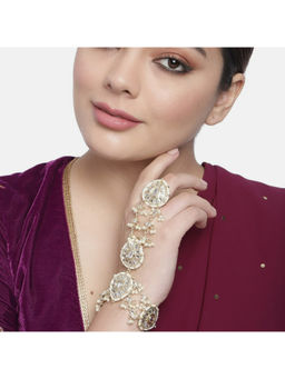 Laida - Gold-Toned & White Kundan Pearl Studded Ring Bracelet H & Chains