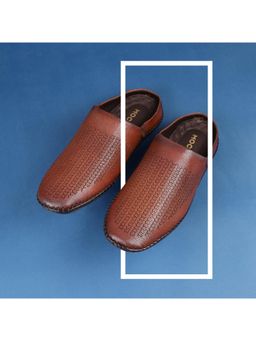 Mochi - Men Tan Slip On Casual Loafers