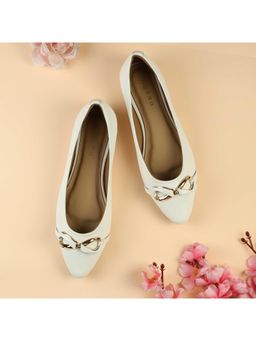 Metro - Women White Slip On Casual Ballerina