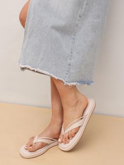 Pair ie Tales - Women V-Strap Slide Sandals - Cream