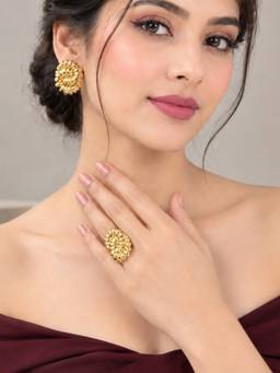 OOMPH - Gold Twisted Rope Shape Anti Tarnish Jewellery Set