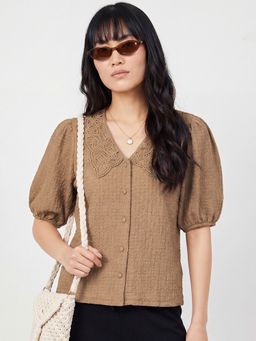max - Beige Women Textured V-Neck Modern Casual Stylish Everyday Top
