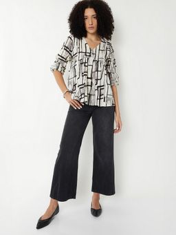 max - Off Women White Printed V-Neck Stylish Everyday Comfort Fit Top