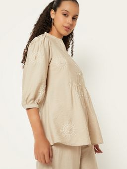 max - Beige Women Embroidered Mandarin Neck Chic Comfort Fashionable Top