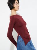 Maroon color option, Currently selected