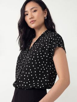 max - Black Women Polka Dots Collar Neck Chic Comfort Fashionable Top