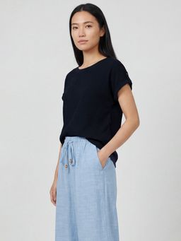 max - Navy Women Blue Textured Round Neck Elegant Relaxed Daily Wear Top
