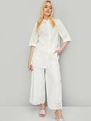 Off White color option, Currently selected