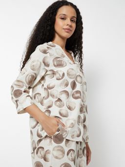 max - Off Women White Printed V-Neck Daily Wear Minimal Top