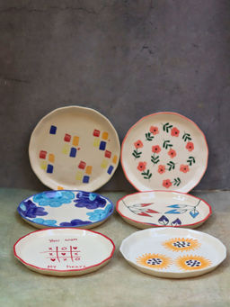 WEAVING HOMES - Multi-Color Favourite Snack Plates (Pack of 6)