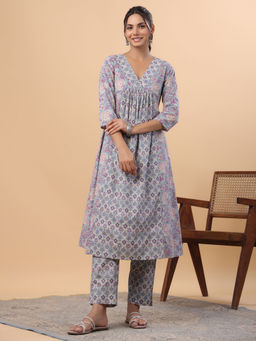 Janasya - Women Light Blue Cotton Floral Panelled Kurta with Pant (Set of 2)