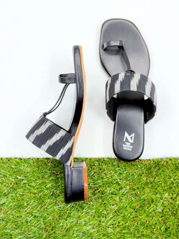 The Madras Trunk - Black Amara Block Heel Kolhapuris