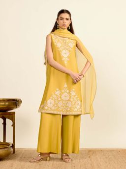 Aarke Ritu Kumar - Green Embroidered Round Neck Kurta Palazzo with Dupatta
