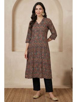 W - Black Floral V-Neck Kurta & Pant