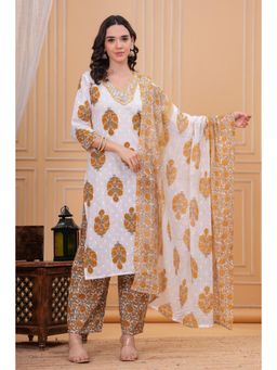 Gahan - Womens Yellow Cotton Kurta with Pant & Dupatta