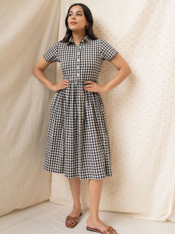 Notch Above - Ora Midi Dress